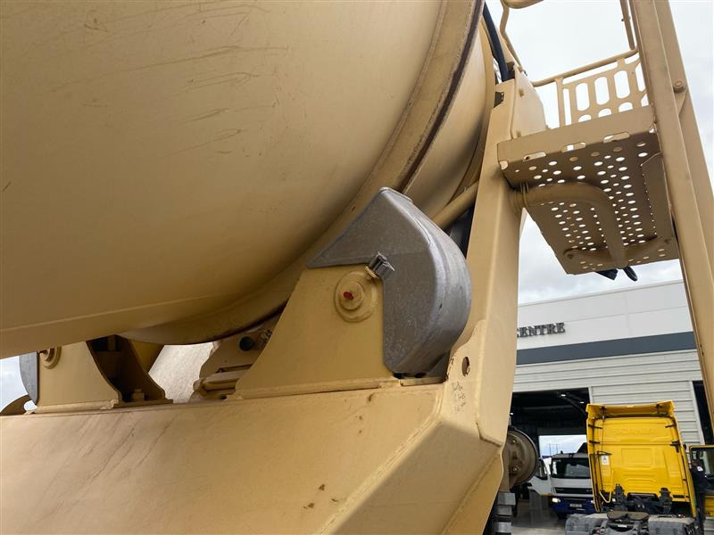 جديد شاحنة خلاطة خرسانة ‘New’ Renault C Range Rigid Putzmeister P9G Mixer: صور 13