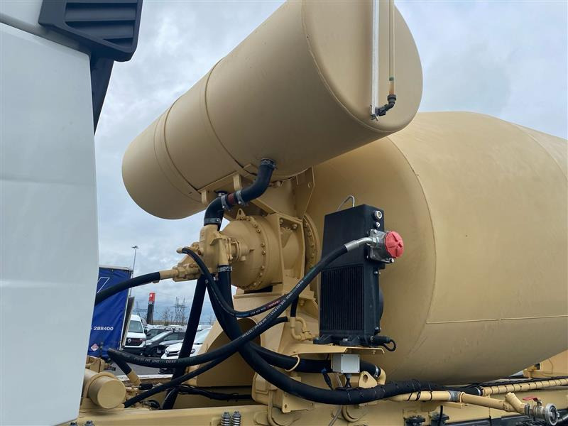 جديد شاحنة خلاطة خرسانة ‘New’ Renault C Range Rigid Putzmeister P9G Mixer: صور 10