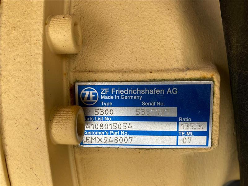 جديد شاحنة خلاطة خرسانة ‘New’ Renault C Range Rigid Putzmeister P9G Mixer: صور 15