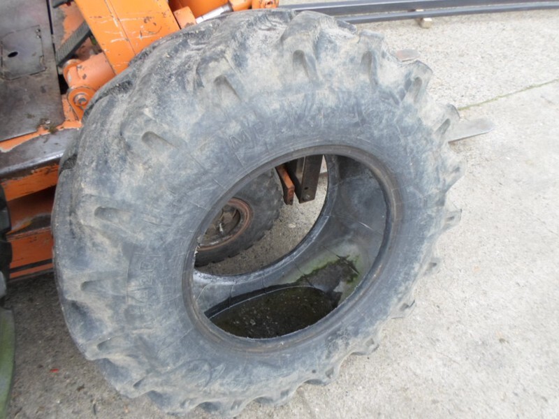 Band 14,5x20 - الإطارات - الآلات والماكينات الزراعية: صور 2 Band 14,5x20 - الإطارات - الآلات والماكينات الزراعية: صور 2