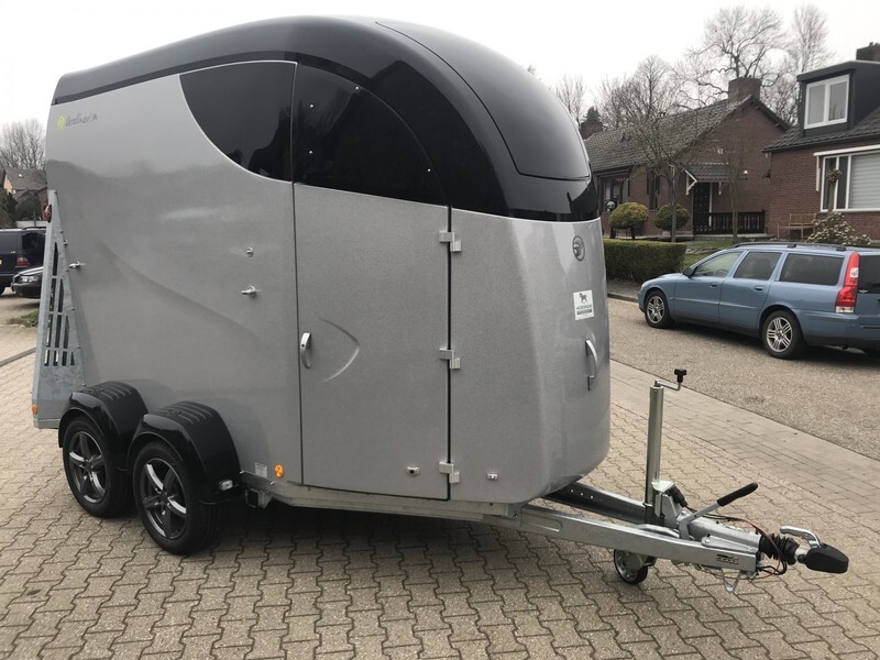 Bücker Careliner M - عربة نقل خيل: صور 1 Bücker Careliner M - عربة نقل خيل: صور 1