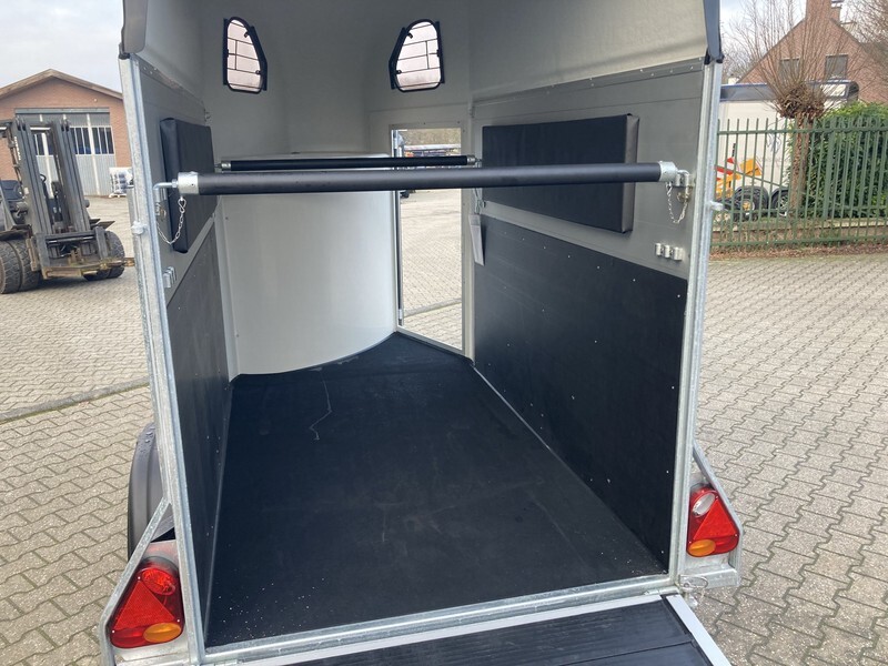 عربة نقل خيل CHEVAL Liberté Gold One paardentrailer: صور 8 عربة نقل خيل CHEVAL Liberté Gold One paardentrailer: صور 8