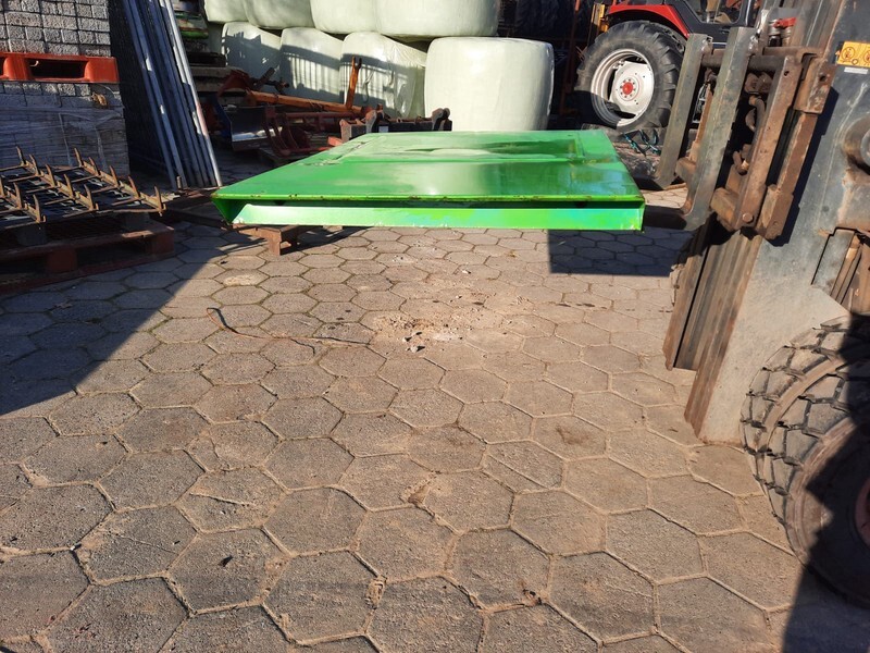 Deutz cabinedak - الكابينة والداخلية - الآلات والماكينات الزراعية: صور 2 Deutz cabinedak - الكابينة والداخلية - الآلات والماكينات الزراعية: صور 2