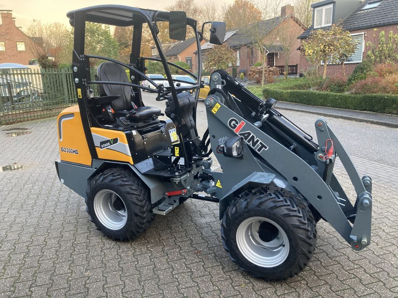 Giant G2300 HD - لودر مفصلي صغير: صور 5 Giant G2300 HD - لودر مفصلي صغير: صور 5