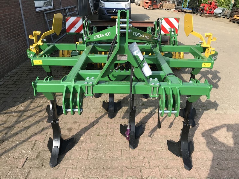 Kerner Corona C300 Gruber / cultivator - مسلفة: صور 2 Kerner Corona C300 Gruber / cultivator - مسلفة: صور 2