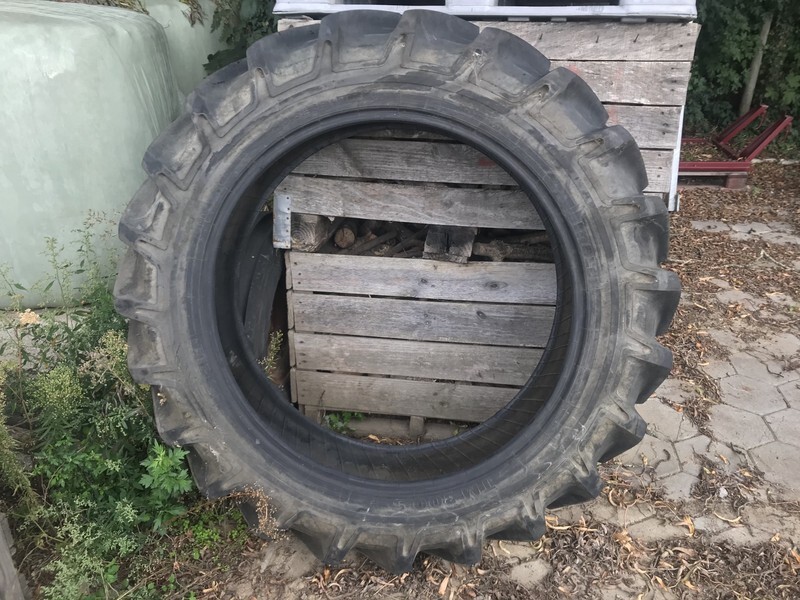Pirelli 13.6R38 losse band - الإطارات - الآلات والماكينات الزراعية: صور 1 Pirelli 13.6R38 losse band - الإطارات - الآلات والماكينات الزراعية: صور 1