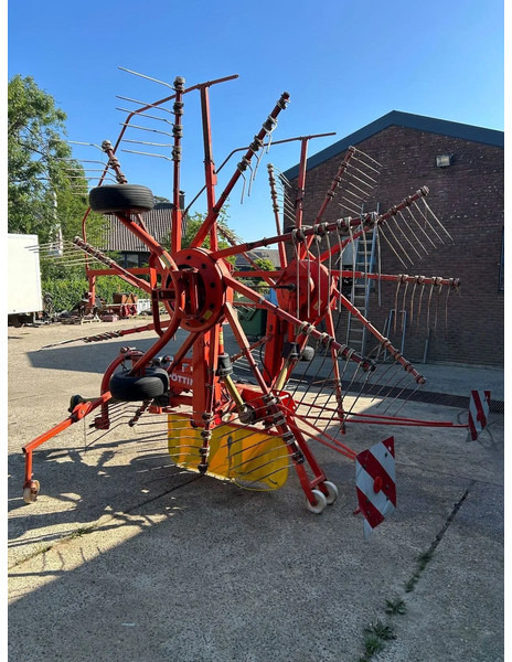 Pottinger Top 620 - لمّامَة القش: صور 2 Pottinger Top 620 - لمّامَة القش: صور 2