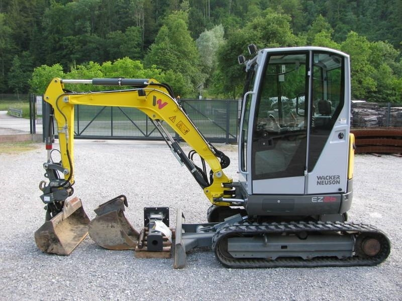 Wacker Neuson EZ26 2 žlici + NOVO kladivo - حفارة مصغرة: صور 3 Wacker Neuson EZ26 2 žlici + NOVO kladivo - حفارة مصغرة: صور 3