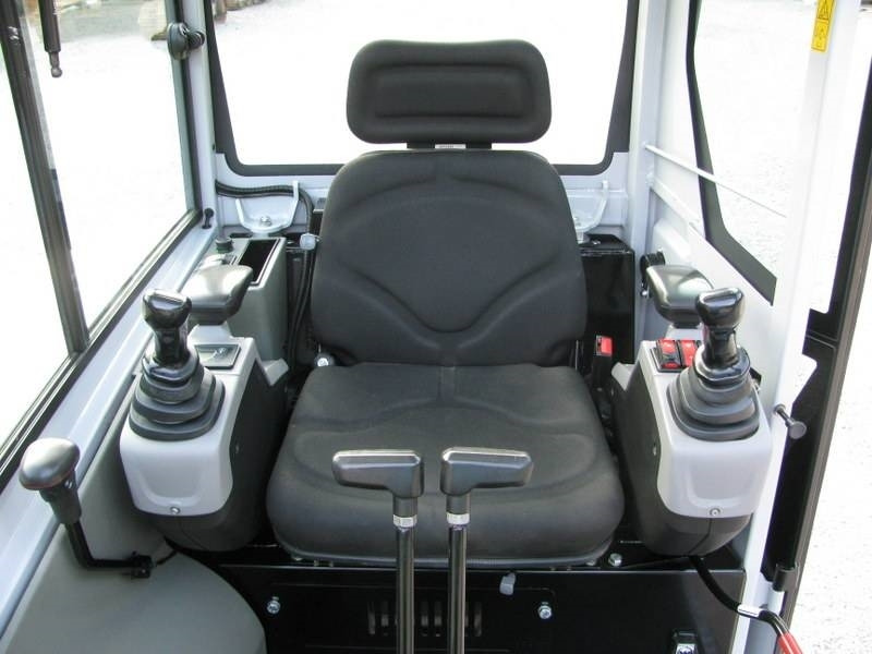 حفارة مصغرة Wacker Neuson EZ26 2 žlici + NOVO kladivo: صور 23