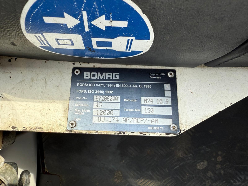 مدحلة Bomag Walec wibracyjny BOMAG BW 174 AP - AM // Klimatyzacja: صور 17 مدحلة Bomag Walec wibracyjny BOMAG BW 174 AP - AM // Klimatyzacja: صور 17