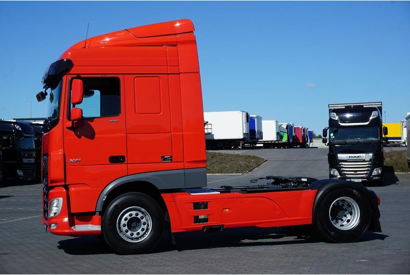 DAF 106 / 480 / EURO 6 / ACC / SPACE CAB / MAŁY PRZEBIEG - شاحنة جرار: صور 3 DAF 106 / 480 / EURO 6 / ACC / SPACE CAB / MAŁY PRZEBIEG - شاحنة جرار: صور 3