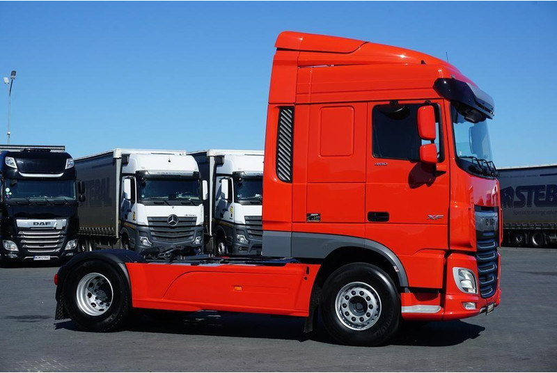 DAF 106 / 480 / EURO 6 / ACC / SPACE CAB / MAŁY PRZEBIEG - شاحنة جرار: صور 4 DAF 106 / 480 / EURO 6 / ACC / SPACE CAB / MAŁY PRZEBIEG - شاحنة جرار: صور 4
