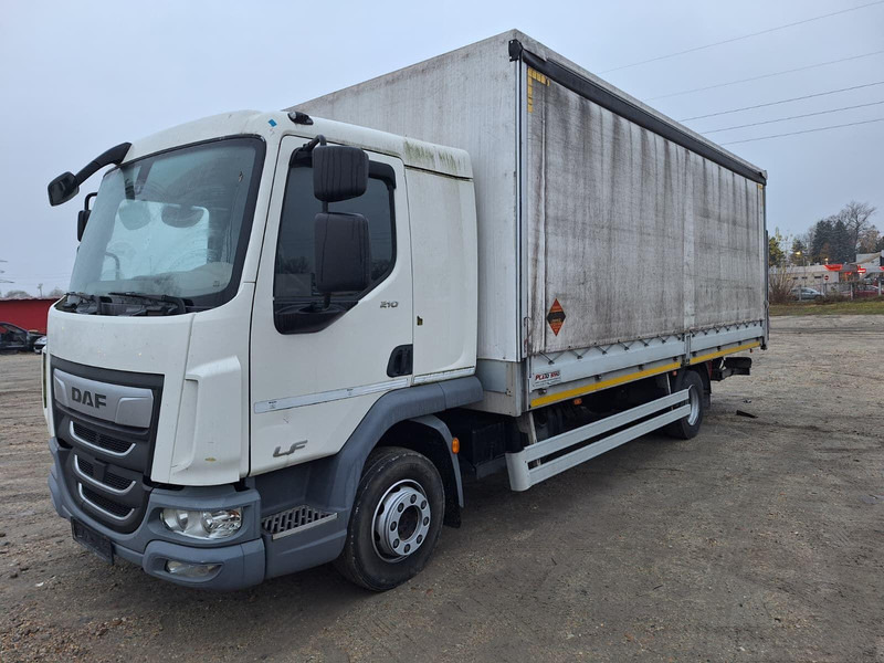 DAF LF 210 - Pritsche + Plane + DHollandia LBW 1000 kg - بصندوق مغلق شاحنة: صور 3 DAF LF 210 - Pritsche + Plane + DHollandia LBW 1000 kg - بصندوق مغلق شاحنة: صور 3