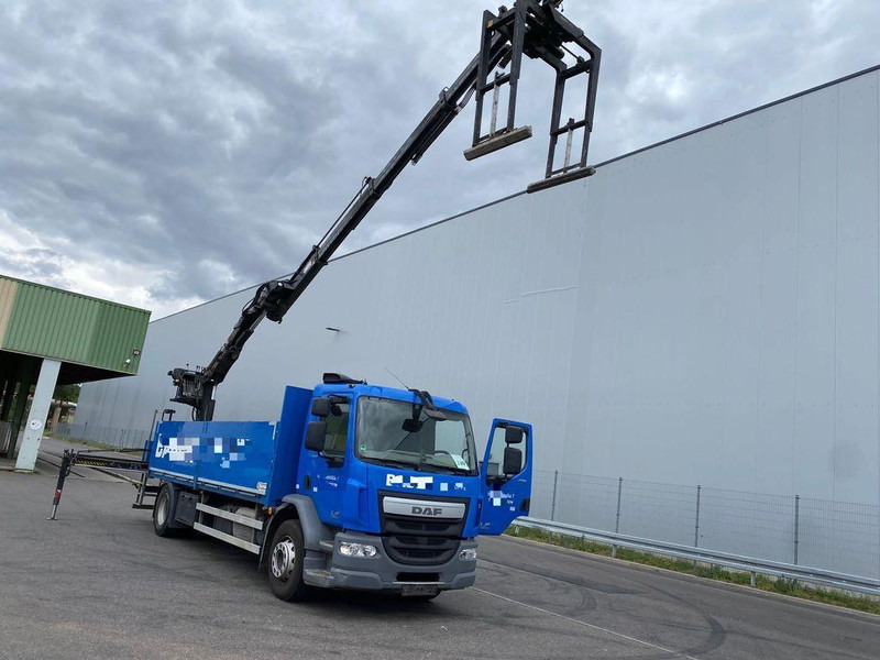 DAF LF 280 - شاحنات مسطحة, شاحنة كرين: صور 1 DAF LF 280 - شاحنات مسطحة, شاحنة كرين: صور 1