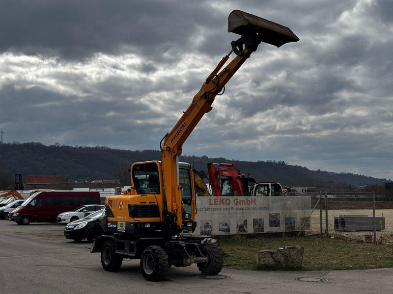 Hyundai Robex 55W-9A - حفارة على عجلات: صور 2 Hyundai Robex 55W-9A - حفارة على عجلات: صور 2