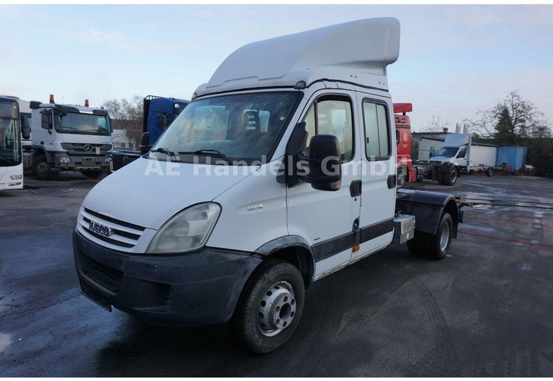 Iveco 65C18D Tractor - شاحنة جرار: صور 1 Iveco 65C18D Tractor - شاحنة جرار: صور 1