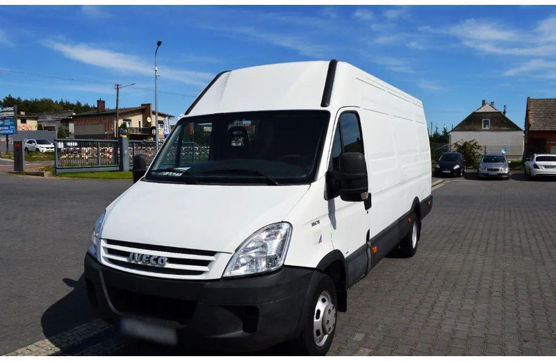 Iveco Daily 35C15 Furgon L4H3 Brygadówka 6-seater Doka Doubel Cabin - حافلة صغيرة, ميكروباص: صور 2 Iveco Daily 35C15 Furgon L4H3 Brygadówka 6-seater Doka Doubel Cabin - حافلة صغيرة, ميكروباص: صور 2
