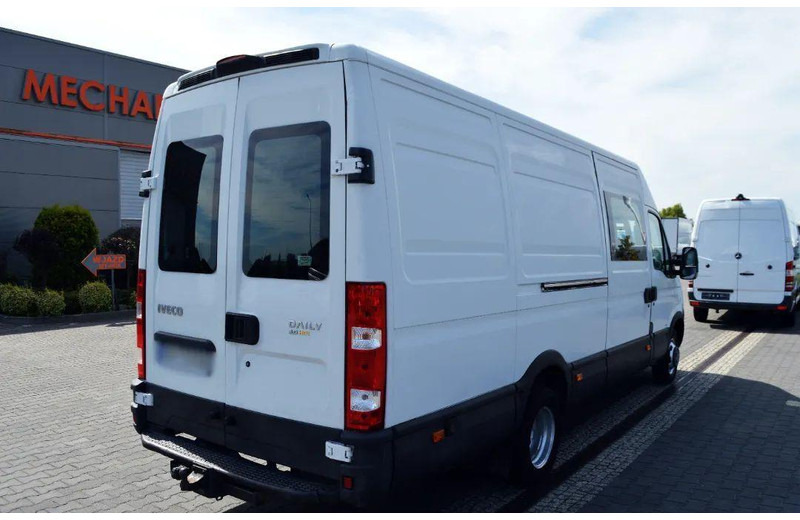 Iveco Daily 35C15 Furgon L4H3 Brygadówka 6-seater Doka Doubel Cabin - حافلة صغيرة, ميكروباص: صور 5 Iveco Daily 35C15 Furgon L4H3 Brygadówka 6-seater Doka Doubel Cabin - حافلة صغيرة, ميكروباص: صور 5