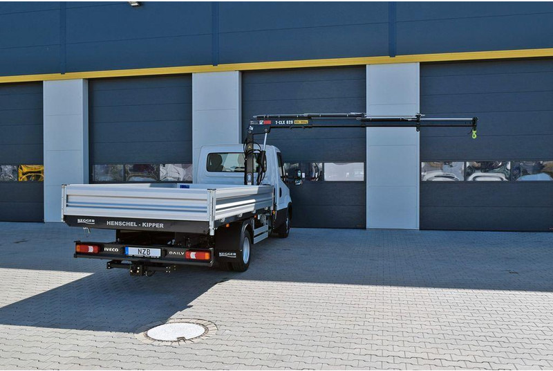 Iveco Daily 50C21H 3 way tipper + crane Hiab T-CLX 029 - قلابات, شاحنة كرين: صور 3 Iveco Daily 50C21H 3 way tipper + crane Hiab T-CLX 029 - قلابات, شاحنة كرين: صور 3