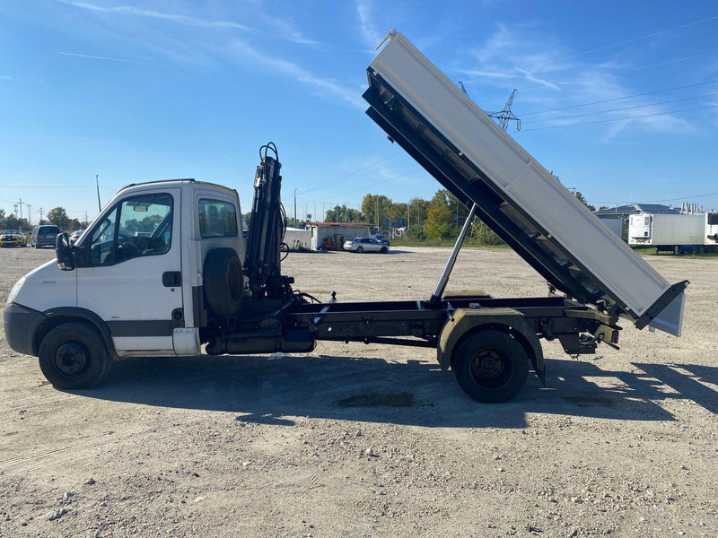 Iveco Daily 65 C 18 - 3 sided Tipper + HIAB 033T Crane - قلاب صغير: صور 3 Iveco Daily 65 C 18 - 3 sided Tipper + HIAB 033T Crane - قلاب صغير: صور 3
