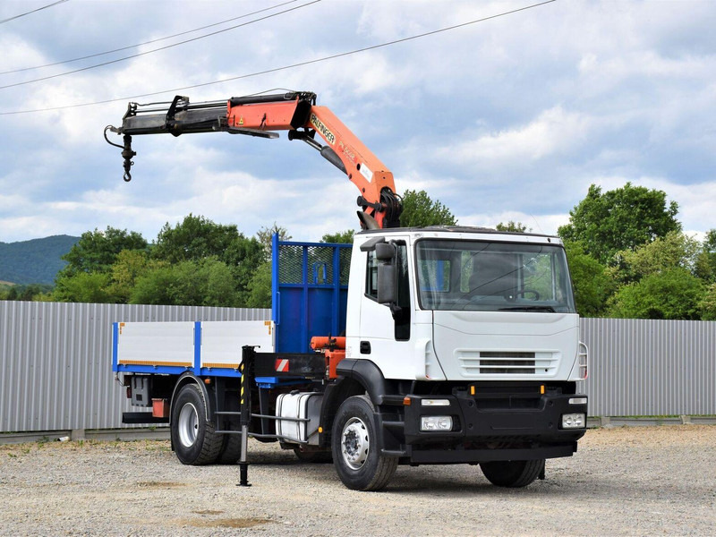 Iveco Eurocargo 180E28 - شاحنات مسطحة, شاحنة كرين: صور 1 Iveco Eurocargo 180E28 - شاحنات مسطحة, شاحنة كرين: صور 1