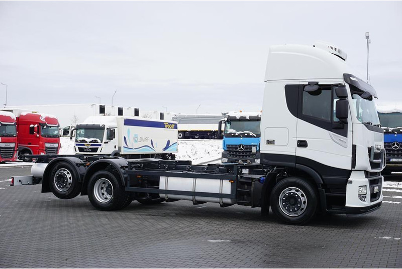 Iveco STRALIS / 460 / ACC / E 6 / RETARDER / BDF / 7,15 M , 7,45 M - الشاسيه شاحنة: صور 4 Iveco STRALIS / 460 / ACC / E 6 / RETARDER / BDF / 7,15 M , 7,45 M - الشاسيه شاحنة: صور 4