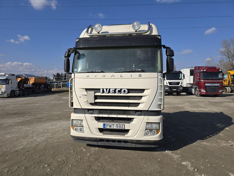 Iveco Stralis 450 - Tractor - شاحنة جرار: صور 2 Iveco Stralis 450 - Tractor - شاحنة جرار: صور 2