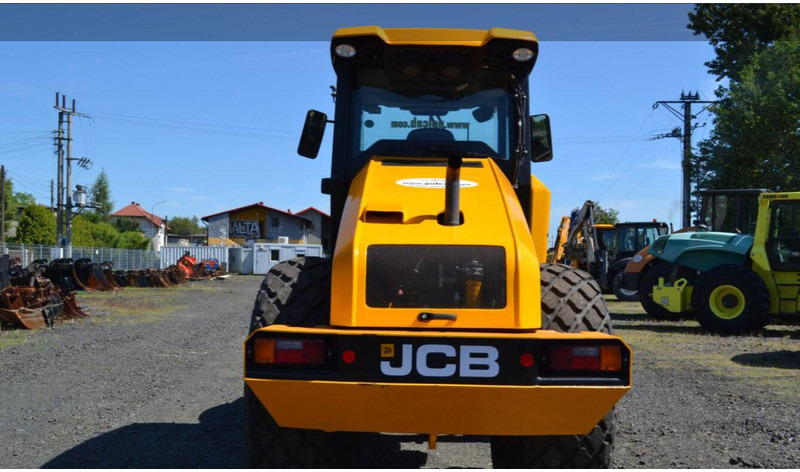 JCB VM116D - مداحل الإطارات الهوائية: صور 4 JCB VM116D - مداحل الإطارات الهوائية: صور 4