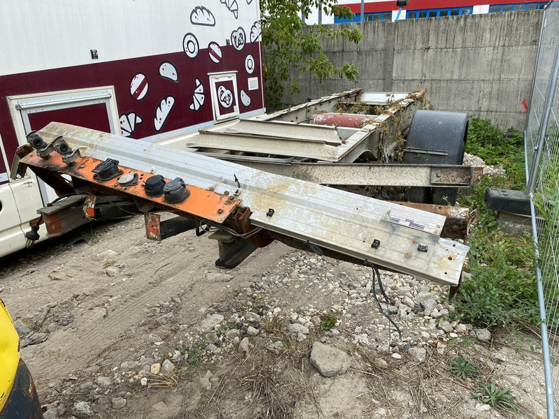 KLASI BE félpót - Törött alváz - الشاسية مقطورة: صور 1 KLASI BE félpót - Törött alváz - الشاسية مقطورة: صور 1