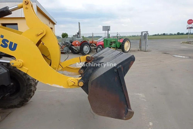 Komatsu WA 90-6 wheel loader - اللودر بعجل: صور 4 Komatsu WA 90-6 wheel loader - اللودر بعجل: صور 4