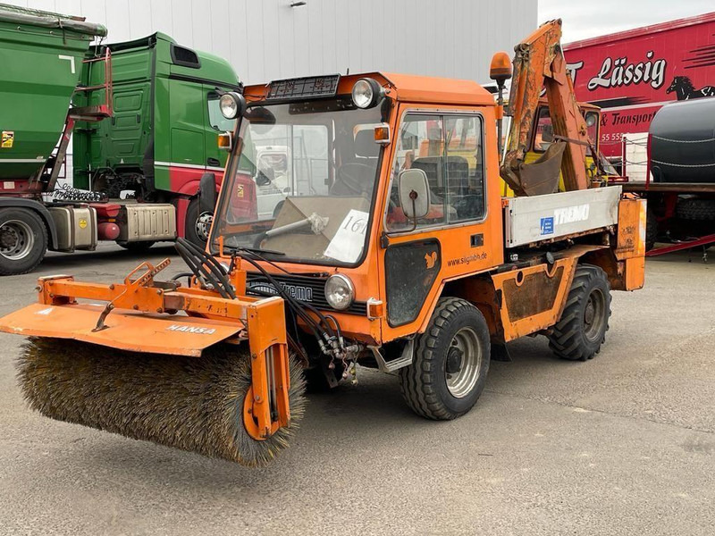 Kramer 601 - سياره كنس شوارع: صور 4 Kramer 601 - سياره كنس شوارع: صور 4