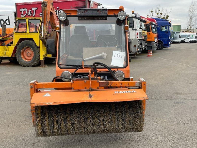 Kramer 601 - سياره كنس شوارع: صور 5 Kramer 601 - سياره كنس شوارع: صور 5