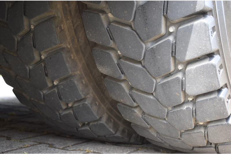 فراغ شاحنة MAN TGS 26.440 - Vacuum truck: صور 11