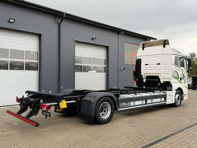 MAN TGX 18.470 // Przebieg 252 tyś. km !!! // Ciężarówka jak nowa // - الشاسيه شاحنة: صور 4 MAN TGX 18.470 // Przebieg 252 tyś. km !!! // Ciężarówka jak nowa // - الشاسيه شاحنة: صور 4