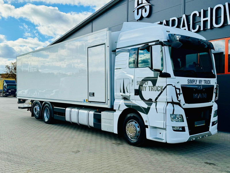 MAN TGX 26.440 // E6 // chłodnia z windą // 22 Epal // sypialka إيجار MAN TGX 26.440 // E6 // chłodnia z windą // 22 Epal // sypialka: صور 8 MAN TGX 26.440 // E6 // chłodnia z windą // 22 Epal // sypialka إيجار MAN TGX 26.440 // E6 // chłodnia z windą // 22 Epal // sypialka: صور 8