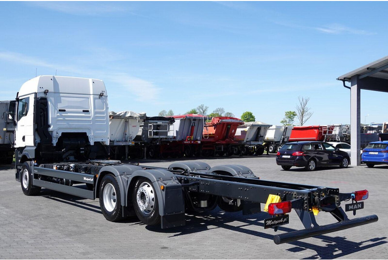 MAN TGX 26.520 / 6x2 / RAMA DŁ. 9,1M / OŚ PODNOSZONA / SKRĘTNA / DO - الشاسيه شاحنة: صور 4 MAN TGX 26.520 / 6x2 / RAMA DŁ. 9,1M / OŚ PODNOSZONA / SKRĘTNA / DO - الشاسيه شاحنة: صور 4