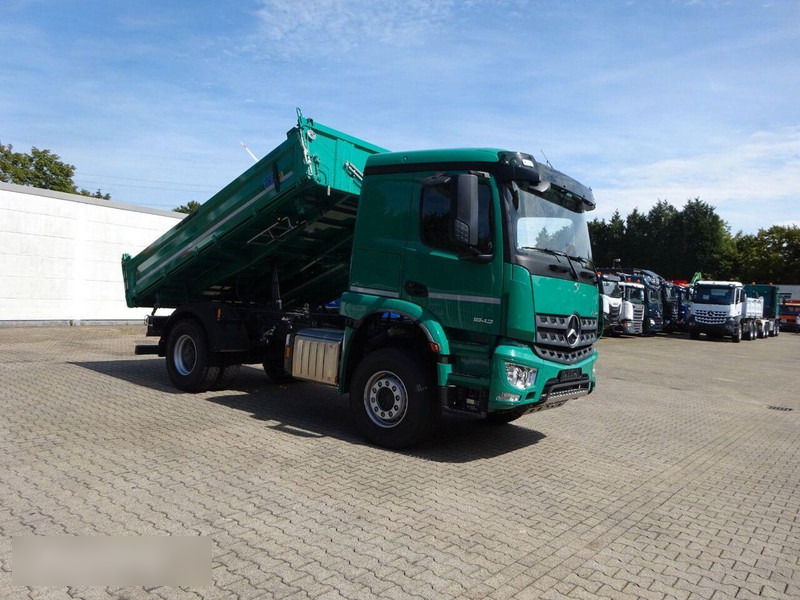 Mercedes-Benz 1843 Arocs 3 way Meiller tipper - قلابات: صور 3 Mercedes-Benz 1843 Arocs 3 way Meiller tipper - قلابات: صور 3