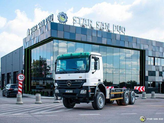 Mercedes-Benz 3332 AK 6x6 chassis cab - الشاسيه شاحنة, شاحنة كرين: صور 1 Mercedes-Benz 3332 AK 6x6 chassis cab - الشاسيه شاحنة, شاحنة كرين: صور 1