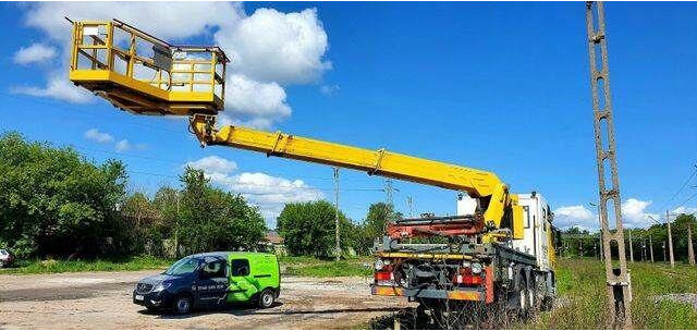 Mercedes-Benz 3344 SRT SCHÖRLING Road Rail Railway Zweiweg - مصاعد الازدهار محمولة على شاحنة: صور 2 Mercedes-Benz 3344 SRT SCHÖRLING Road Rail Railway Zweiweg - مصاعد الازدهار محمولة على شاحنة: صور 2