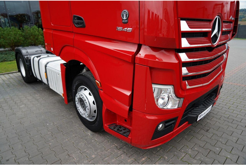 شاحنة جرار Mercedes-Benz ACTROS 1845: صور 12 شاحنة جرار Mercedes-Benz ACTROS 1845: صور 12