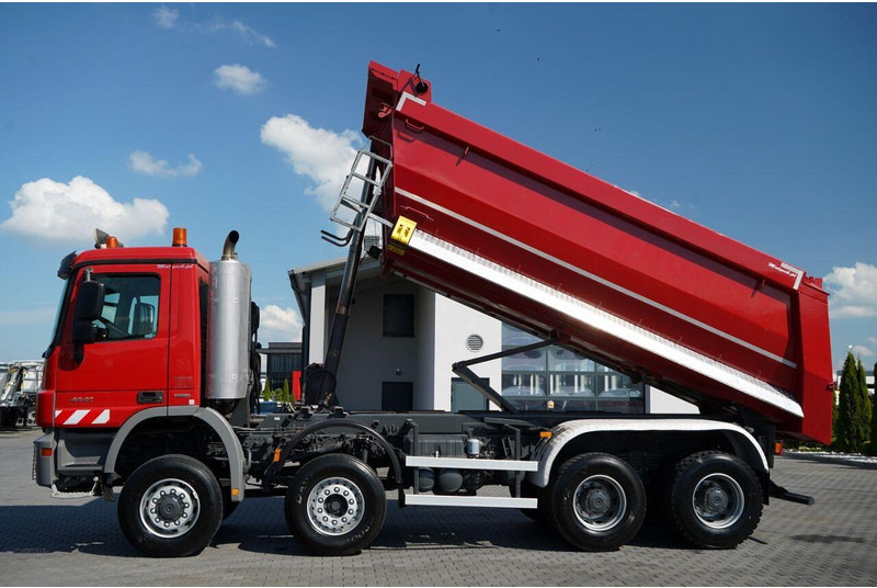 Mercedes-Benz ACTROS 4141 / 8X6 / WYWROTKA TYLNOZSYPOWA / MEILLER KIPPER 5.3M - قلابات: صور 3 Mercedes-Benz ACTROS 4141 / 8X6 / WYWROTKA TYLNOZSYPOWA / MEILLER KIPPER 5.3M - قلابات: صور 3