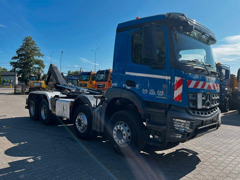 Mercedes-Benz AROCS 3246 8X4 ABROLLKIPPER HYVALIFT 26.57 - شاحنة ذات الخطاف: صور 2 Mercedes-Benz AROCS 3246 8X4 ABROLLKIPPER HYVALIFT 26.57 - شاحنة ذات الخطاف: صور 2