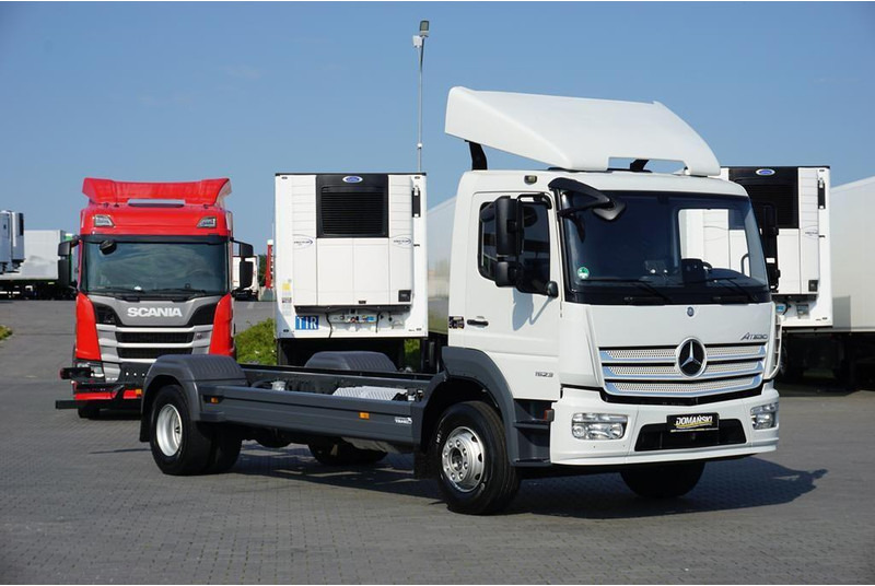Mercedes-Benz ATEGO / 1523 / ACC / EURO 6 / PODWOZIE DO ZABUDOWY / DŁ. 6,75 M - الشاسيه شاحنة: صور 1 Mercedes-Benz ATEGO / 1523 / ACC / EURO 6 / PODWOZIE DO ZABUDOWY / DŁ. 6,75 M - الشاسيه شاحنة: صور 1