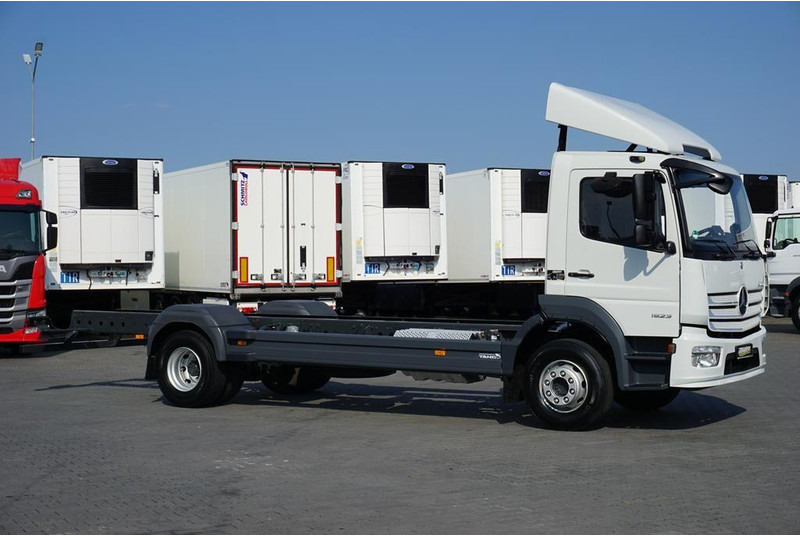 Mercedes-Benz ATEGO / 1523 / ACC / EURO 6 / PODWOZIE DO ZABUDOWY / DŁ. 6,75 M - الشاسيه شاحنة: صور 4 Mercedes-Benz ATEGO / 1523 / ACC / EURO 6 / PODWOZIE DO ZABUDOWY / DŁ. 6,75 M - الشاسيه شاحنة: صور 4