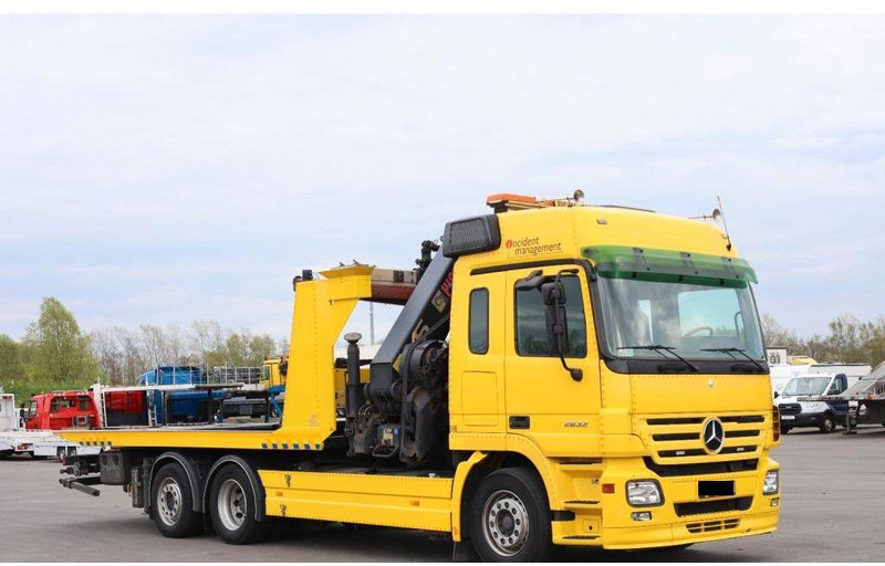 Mercedes-Benz Actros 2532 Vehicle transporter + crane Hiab 477EP-5 HiPro 6x2 - شاحنة نقل سيارات شاحنة: صور 3 Mercedes-Benz Actros 2532 Vehicle transporter + crane Hiab 477EP-5 HiPro 6x2 - شاحنة نقل سيارات شاحنة: صور 3