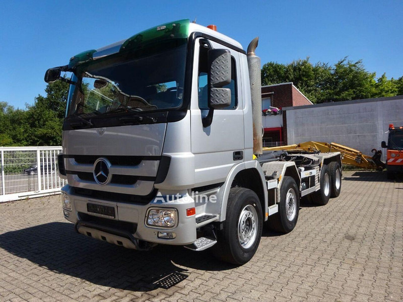 Mercedes-Benz Actros 3244 - Hook lift truck 8x4 - شاحنة ذات الخطاف, شاحنة كرين: صور 1 Mercedes-Benz Actros 3244 - Hook lift truck 8x4 - شاحنة ذات الخطاف, شاحنة كرين: صور 1