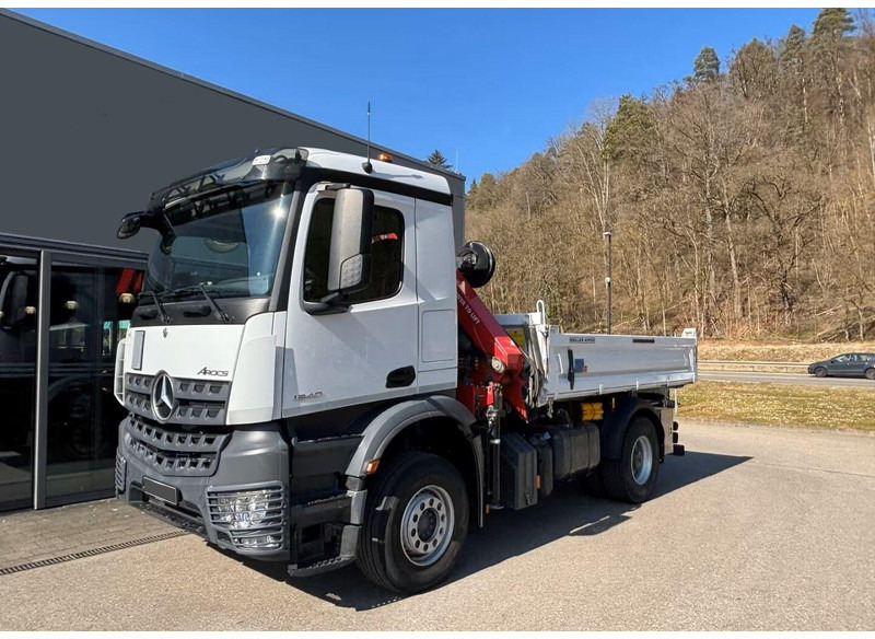 Mercedes-Benz Arocs 1840 - 3 way tipper truck + crane - قلابات, شاحنة كرين: صور 1 Mercedes-Benz Arocs 1840 - 3 way tipper truck + crane - قلابات, شاحنة كرين: صور 1