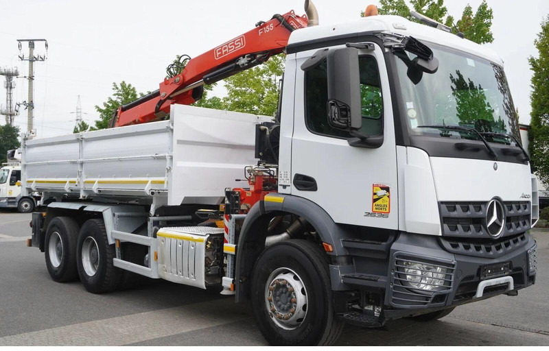 Mercedes-Benz Arocs 2636 - 3 way tipper + crane 6x4 - قلابات, شاحنة كرين: صور 2 Mercedes-Benz Arocs 2636 - 3 way tipper + crane 6x4 - قلابات, شاحنة كرين: صور 2