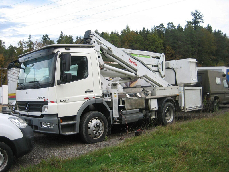 Mercedes-Benz Atego 1324 Bucket truck - Tecchio 27 m - شاحنة, شاحنة كرين: صور 1 Mercedes-Benz Atego 1324 Bucket truck - Tecchio 27 m - شاحنة, شاحنة كرين: صور 1