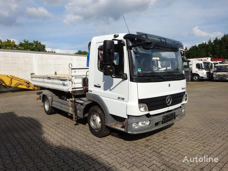 Mercedes-Benz Atego 818 - 3 way tipper+crane - قلابات, شاحنة كرين: صور 5 Mercedes-Benz Atego 818 - 3 way tipper+crane - قلابات, شاحنة كرين: صور 5